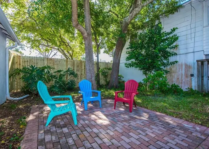 The Studio At Old Mission Walking Distance To Downtown And Onsite Parking